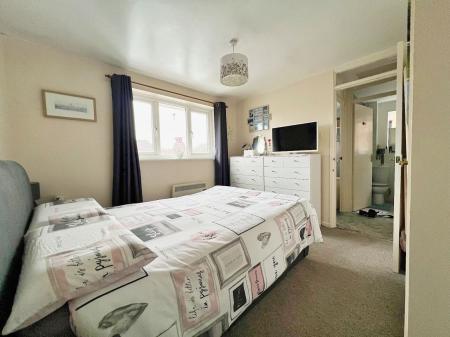 2 bedroom Cluster house for sale in Haweswater Road, Kettering, NN16
