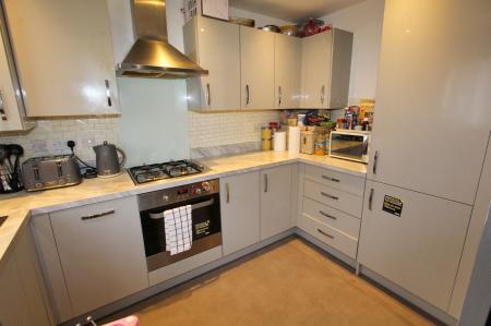 2 bedroom Flat for sale in Holdenby Drive, Corby, NN17