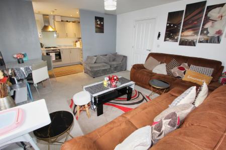 2 bedroom Flat for sale in Holdenby Drive, Corby, NN17