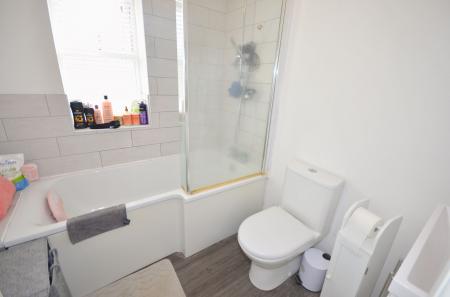 3 bedroom Detached house for sale in Pendle Avenue, Kettering, NN16