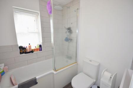 3 bedroom Detached house for sale in Pendle Avenue, Kettering, NN16