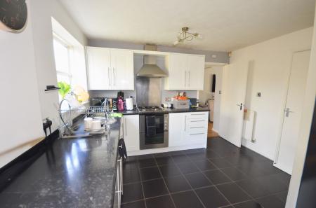 3 bedroom Detached house for sale in Pendle Avenue, Kettering, NN16