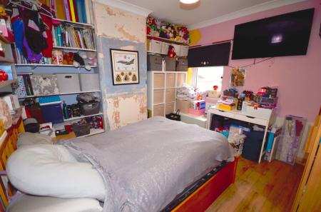 3 bedroom Semi-detached bungalow for sale in Martin Road, Kettering, NN15