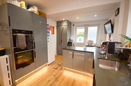 3 bedroom Semi-detached bungalow for sale in Martin Road, Kettering, NN15