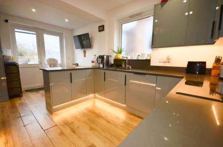 3 bedroom Semi-detached bungalow for sale in Martin Road, Kettering, NN15