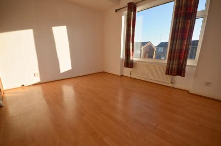 2 bedroom Terraced House for sale in Redwood Close, Desborough, NN14