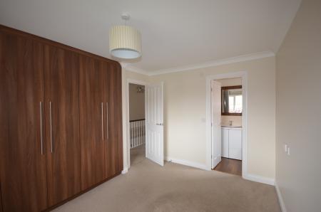 4 bedroom Detached house to let in Cowslip Close, Corby, NN18