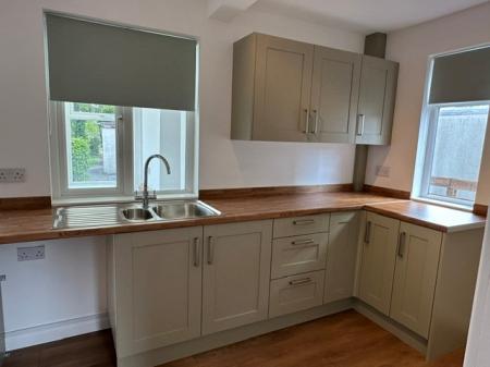 3 bedroom Semi-detached house to let in Kirby Road, Gretton, NN17