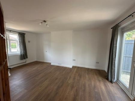 3 bedroom Semi-detached house to let in Kirby Road, Gretton, NN17