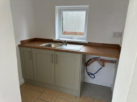 3 bedroom Semi-detached house to let in Kirby Road, Gretton, NN17