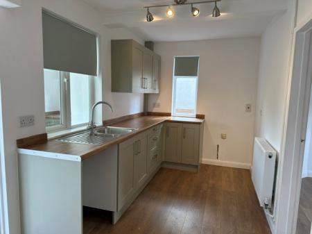 3 bedroom Semi-detached house to let in Kirby Road, Gretton, NN17