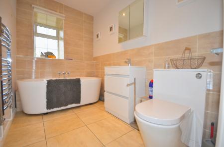 4 bedroom Barn for sale in Glebe Road, North Luffenham, LE15