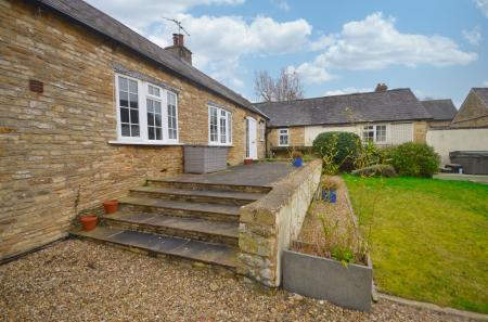 4 bedroom Barn for sale in Glebe Road, North Luffenham, LE15