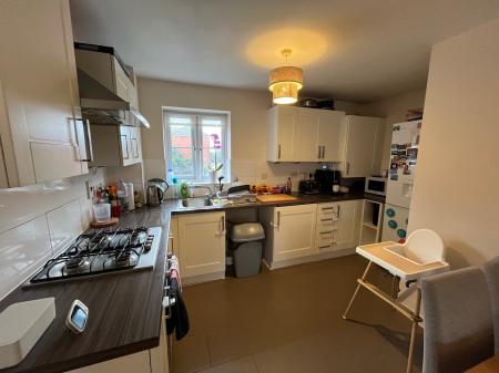 2 bedroom Flat to let in Pascal Close, Corby, NN17