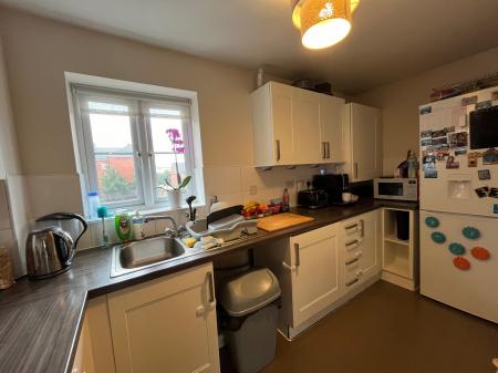 2 bedroom Flat to let in Pascal Close, Corby, NN17