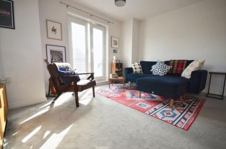 2 bedroom Flat for sale in Conyger Close, Corby, NN18