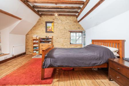 4 bedroom Cottage for sale in High Street, Stanion, NN14