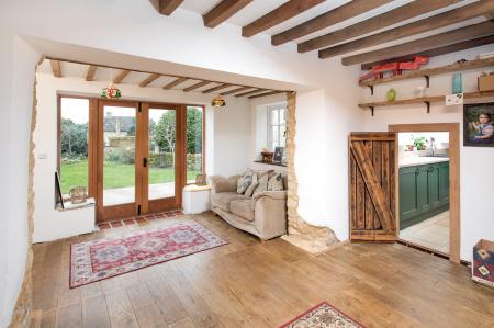 4 bedroom Cottage for sale in High Street, Stanion, NN14