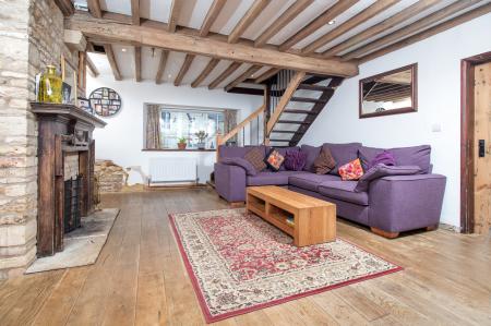 4 bedroom Cottage for sale in High Street, Stanion, NN14