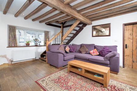 4 bedroom Cottage for sale in High Street, Stanion, NN14