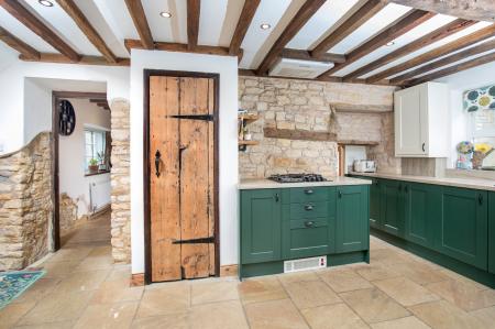 4 bedroom Cottage for sale in High Street, Stanion, NN14