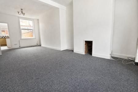 3 bedroom Terraced House for sale in Gordon Street, Kettering, NN16