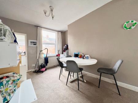 3 bedroom Terraced House for sale in Gordon Street, Kettering, NN16
