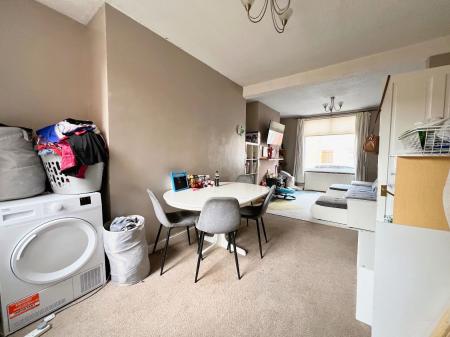 3 bedroom Terraced House for sale in Gordon Street, Kettering, NN16