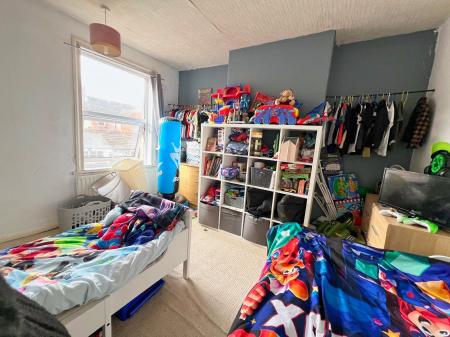 3 bedroom Terraced House for sale in Gordon Street, Kettering, NN16