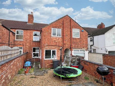 3 bedroom Terraced House for sale in Gordon Street, Kettering, NN16