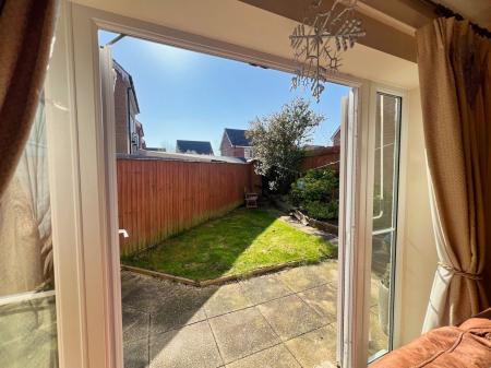 3 bedroom Semi-detached house for sale in Epping Road, Little Stanion, NN18