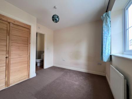 3 bedroom Semi-detached house for sale in Epping Road, Little Stanion, NN18