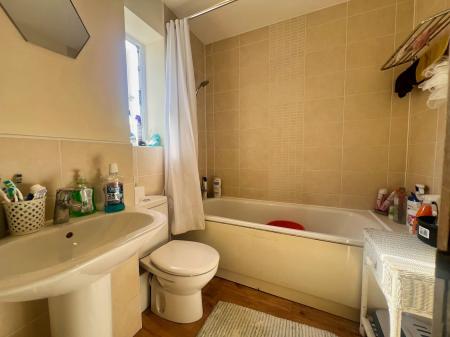 3 bedroom Semi-detached house for sale in Epping Road, Little Stanion, NN18