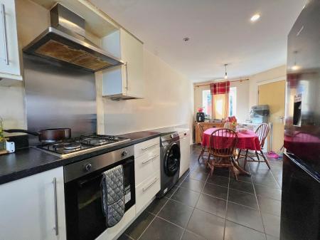 3 bedroom Semi-detached house for sale in Epping Road, Little Stanion, NN18