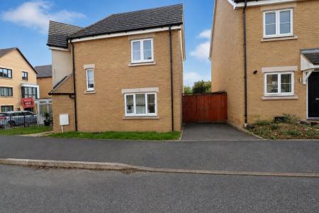 3 bedroom Semi-detached house for sale in Epping Road, Little Stanion, NN18