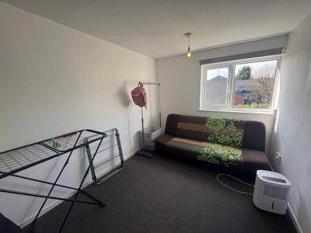 3 bedroom Terraced House to let in Epsom Walk, Corby, NN18