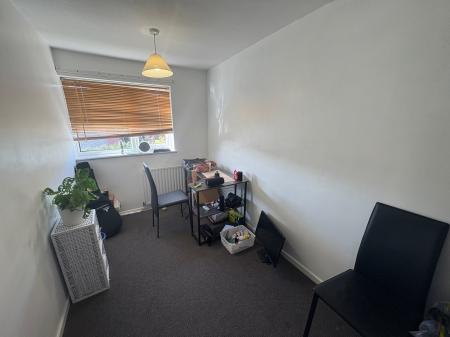3 bedroom Terraced House to let in Epsom Walk, Corby, NN18