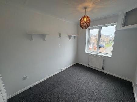 3 bedroom Semi-detached house to let in Poplar Road, The Shire, Corby, NN17