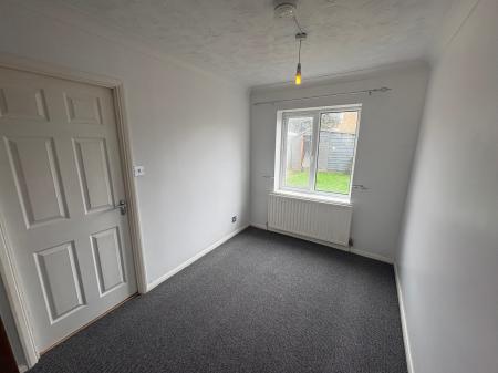3 bedroom Semi-detached house to let in Poplar Road, The Shire, Corby, NN17