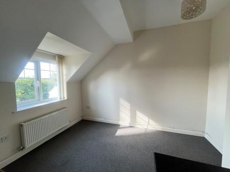 1 bedroom Flat to let in Oakley Road, Corby, NN18
