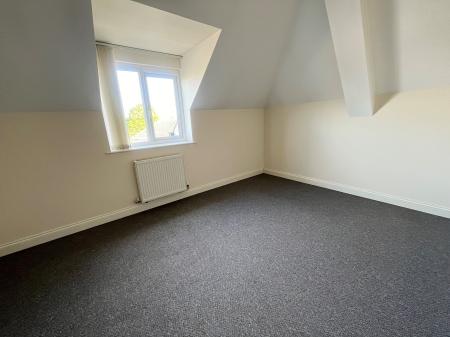 1 bedroom Flat to let in Oakley Road, Corby, NN18