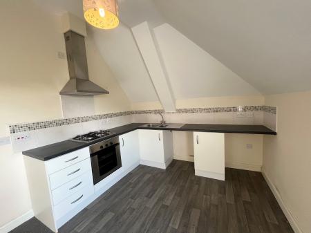 1 bedroom Flat to let in Oakley Road, Corby, NN18