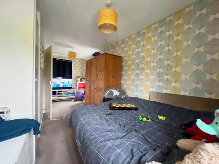 2 bedroom End of terrace house for sale in Gainsborough Road, Corby, NN18