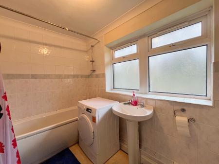 2 bedroom End of terrace house for sale in Gainsborough Road, Corby, NN18