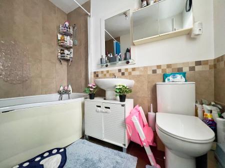 3 bedroom Terraced House for sale in Stephenson Way, Corby, NN17