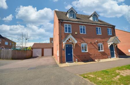 Dunnock Road, Corby, NN18