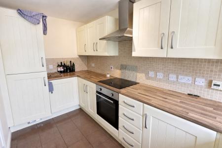 3 bedroom Semi-detached house for sale in Dunnock Road, Corby, NN18