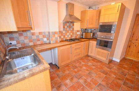 2 bedroom Semi-detached bungalow for sale in Brockhill Close, Kettering, NN15