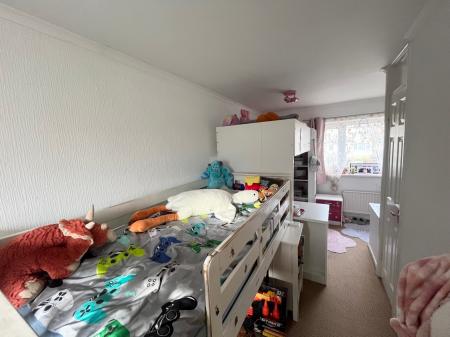 2 bedroom Terraced House to let in Greenhill Rise, Corby, NN18