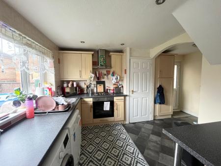 2 bedroom Terraced House to let in Greenhill Rise, Corby, NN18